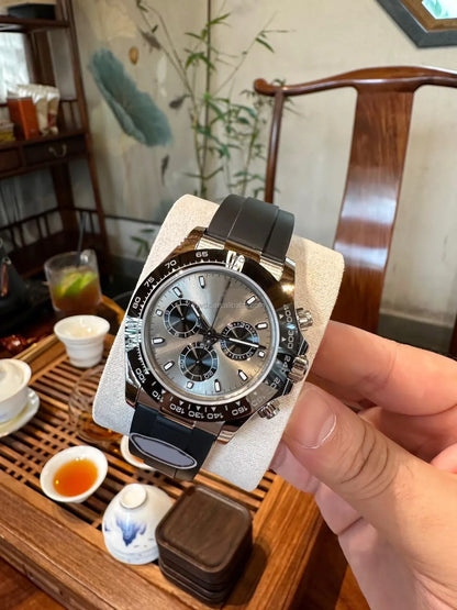 Submariner – Timeless Deep-Sea Performance